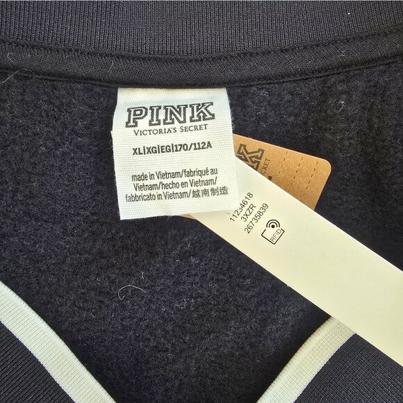 PINK Victoria's Secret Black V-Neck Sweater - Picture 2 of 4